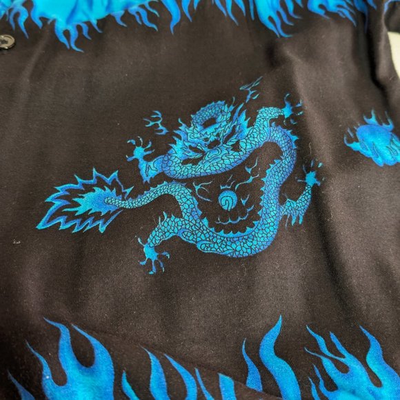 Vintage Shirt Men's Large Black Blue Flames Button Up Short Sleeve Dragon AOP - Picture 4 of 7